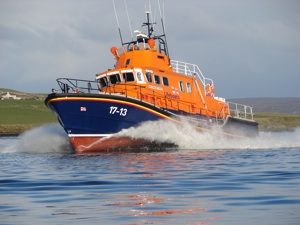 Kirkwall Lifeboat heads towards trawler