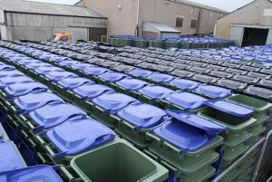 Wind halts recycling collections in the west