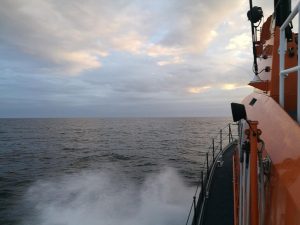Lifeboat returns to Kirkwall after trawler crew repair engine
