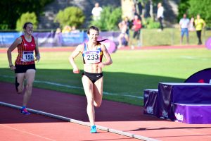 Gold medalist Tait set for 5,000m