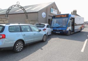 Four-vehicle accident on Great Western Road