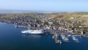 Testing before entry must be given ‘serious consideration’ say isles politicians