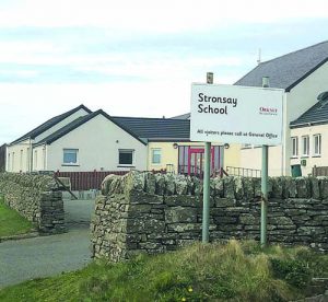 Parents protest over 5G