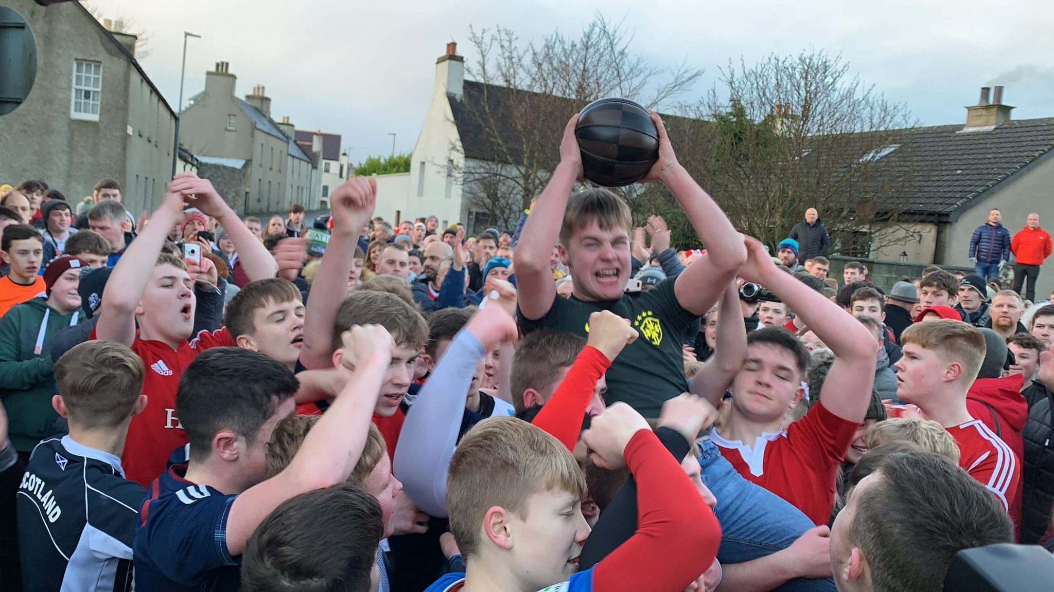 A quick Uppie win for the first ba’ of the season