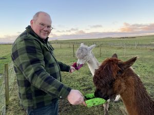 Community rallies in support of Skate Rumple