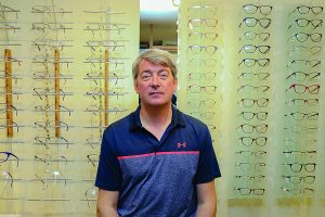 Optometrist lifts lid on appointments struggles