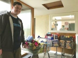 DEElicious donation to Orkney Foodbank