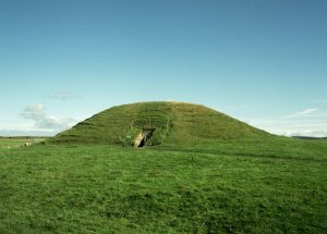 Maeshowe reopens to the public