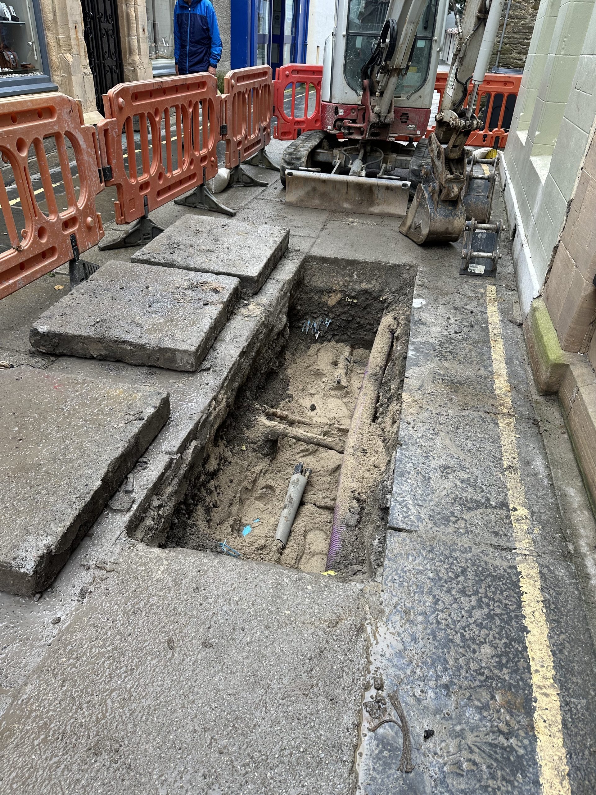 Most power restored in Albert Street