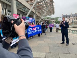 Politicians set to vote on Orkney MSP’s assisted dying bill