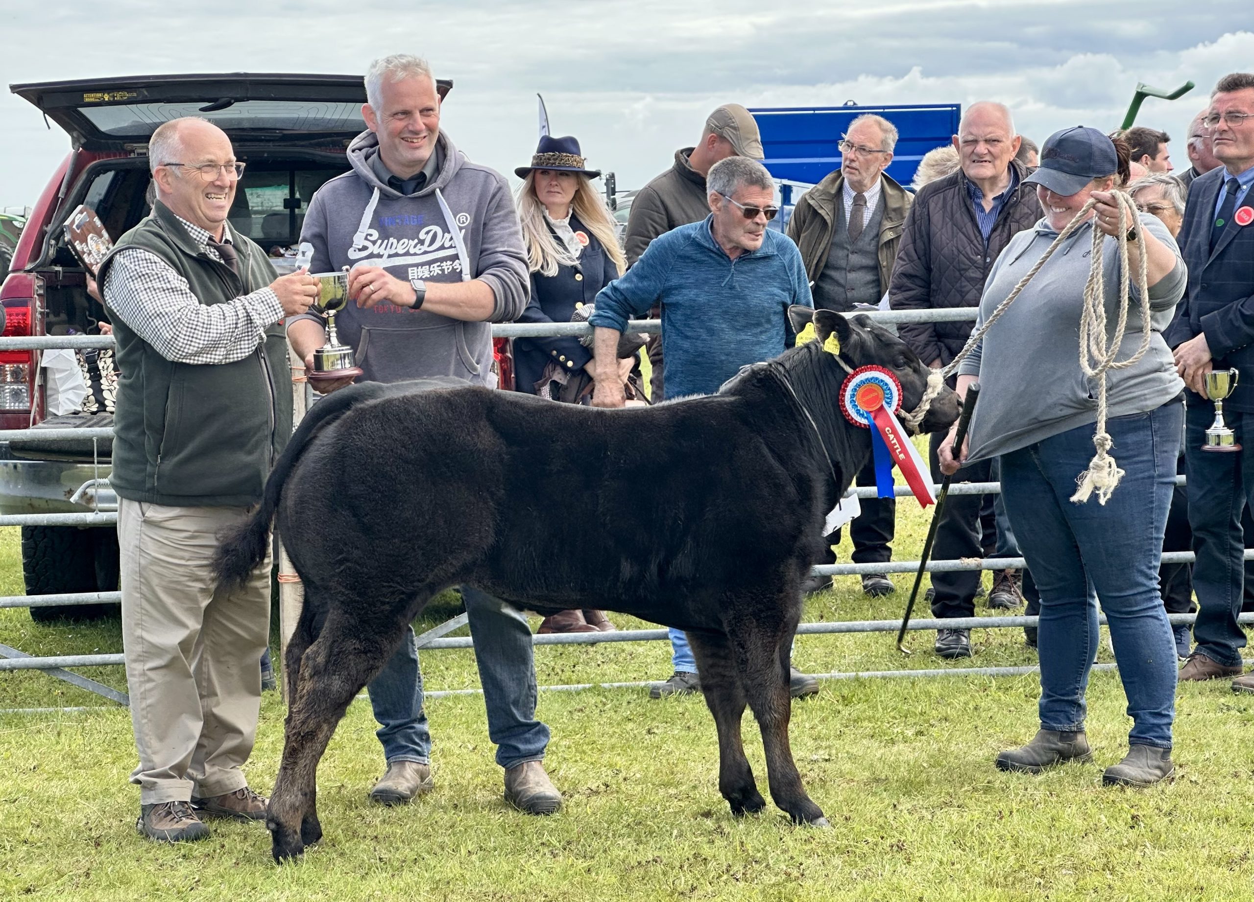 Fatbottom Girl queen of the yard at Sanday Show