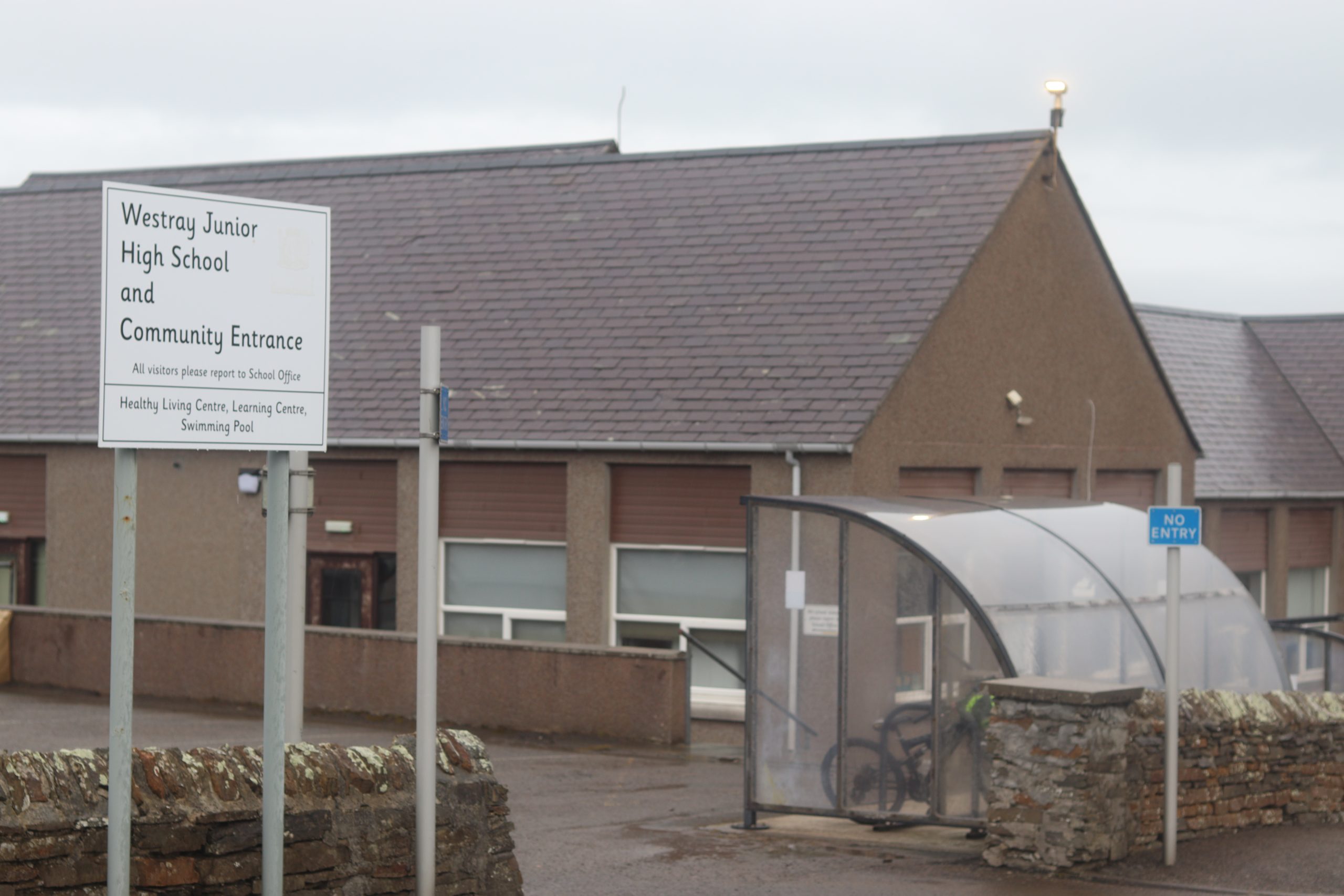 Specialist team to remove chemical from school