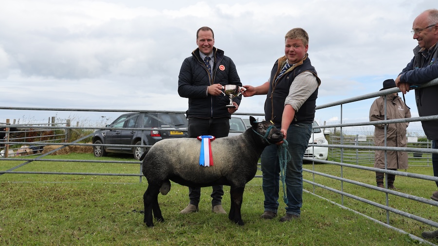 Triple success for Lennies at Sanday Show