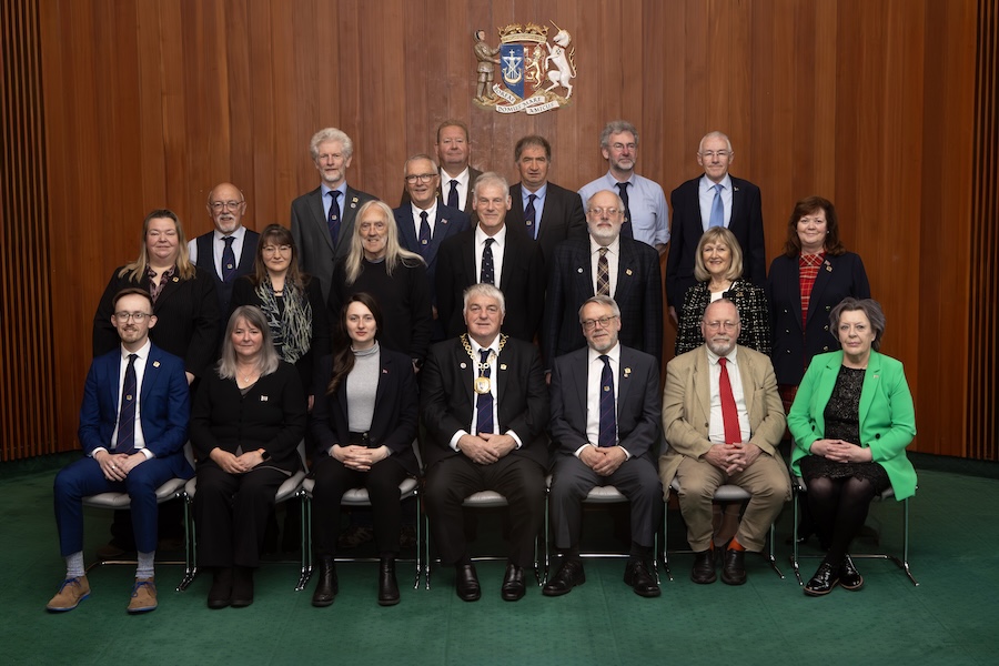 Councillors warned not to speak about chief’s ‘special leave’
