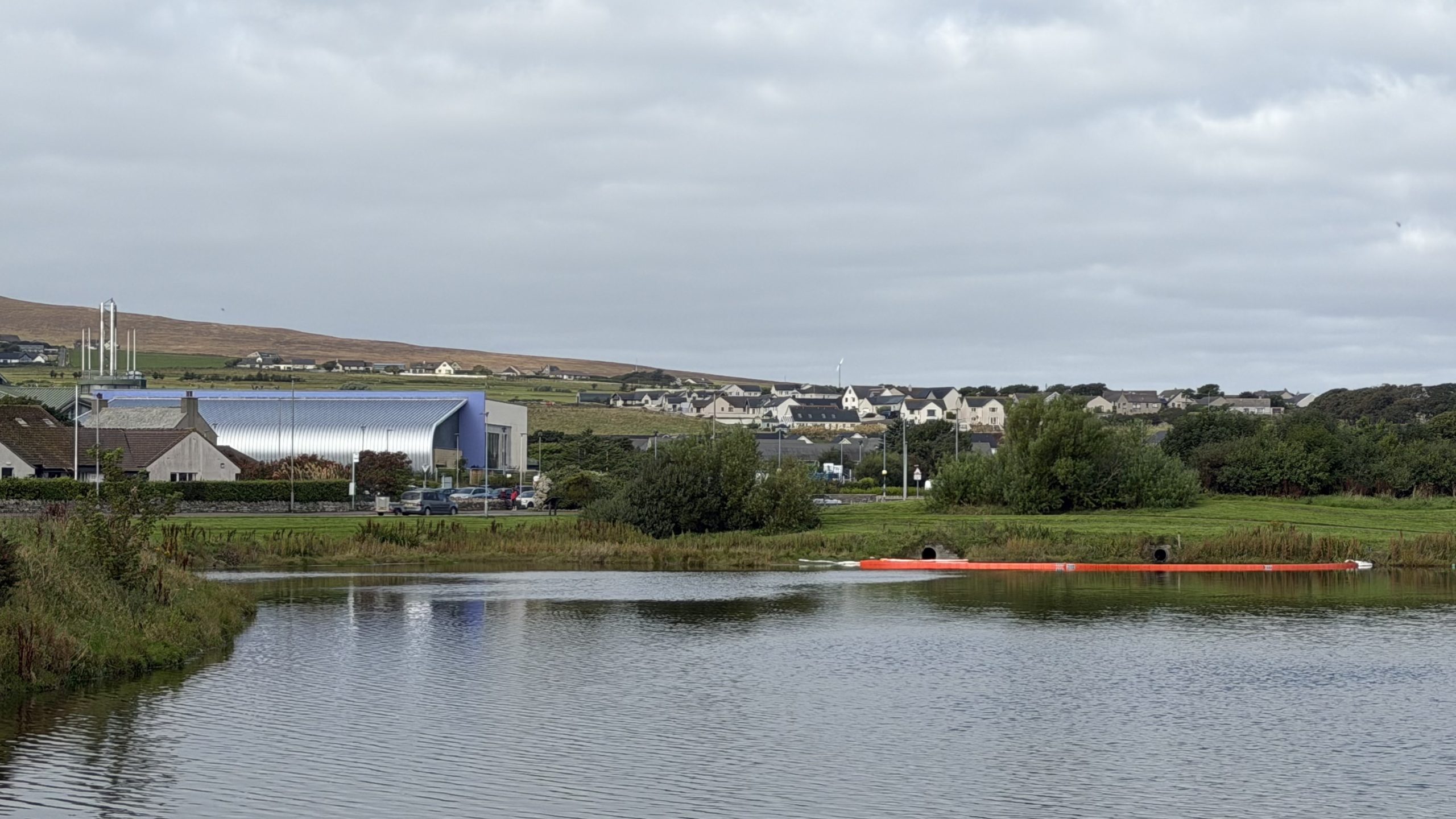 Oil spills into Peedie Sea from Picky boiler leak